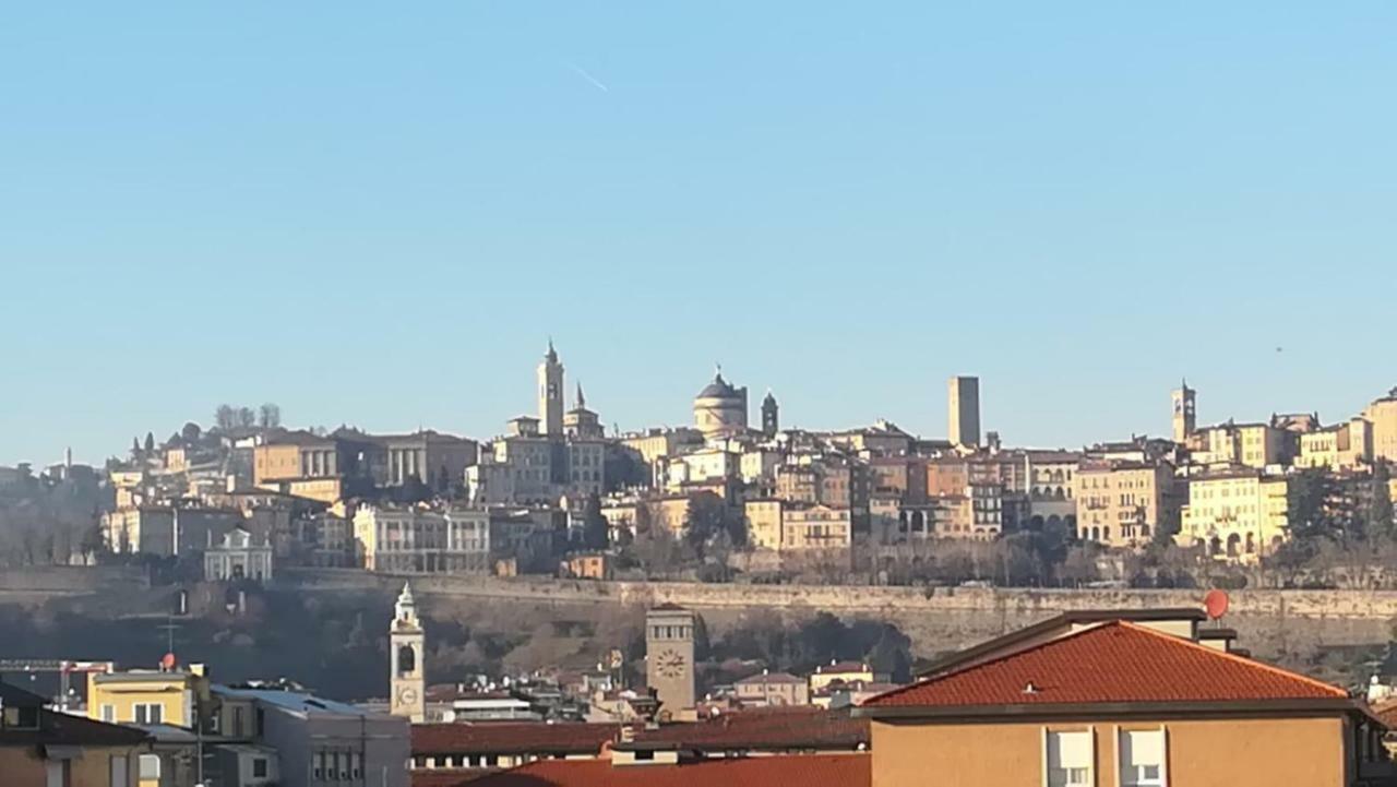 Idea Bed & Breakfast Bergamo Bagian luar foto