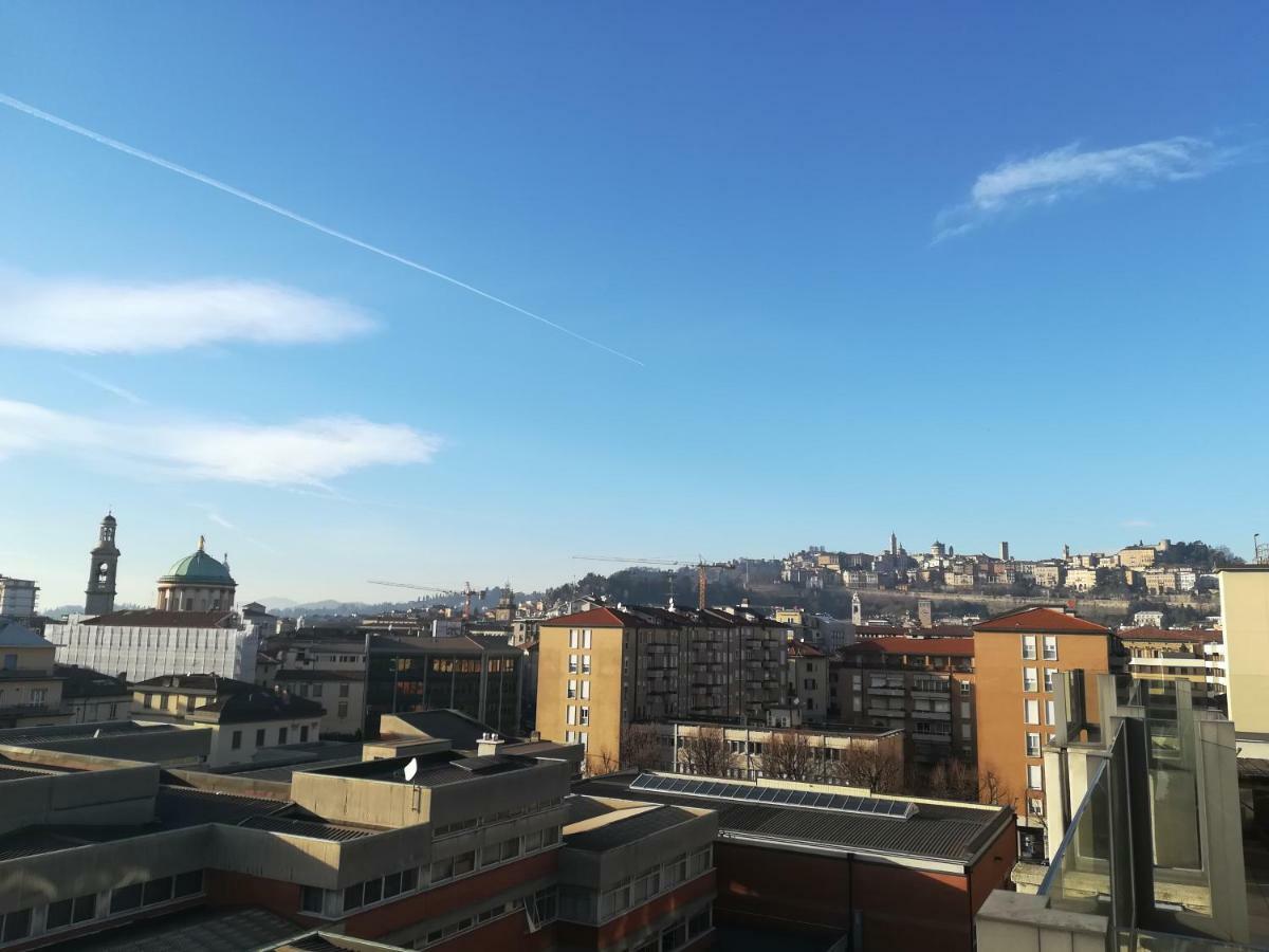 Idea Bed & Breakfast Bergamo Bagian luar foto
